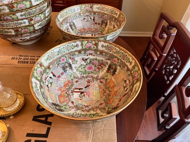 (2) Chinese Famille Rose Porcelain Bowls