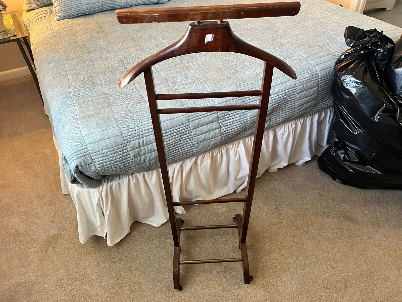 VTG Gentleman's Butler: VTG Gentleman's Butler