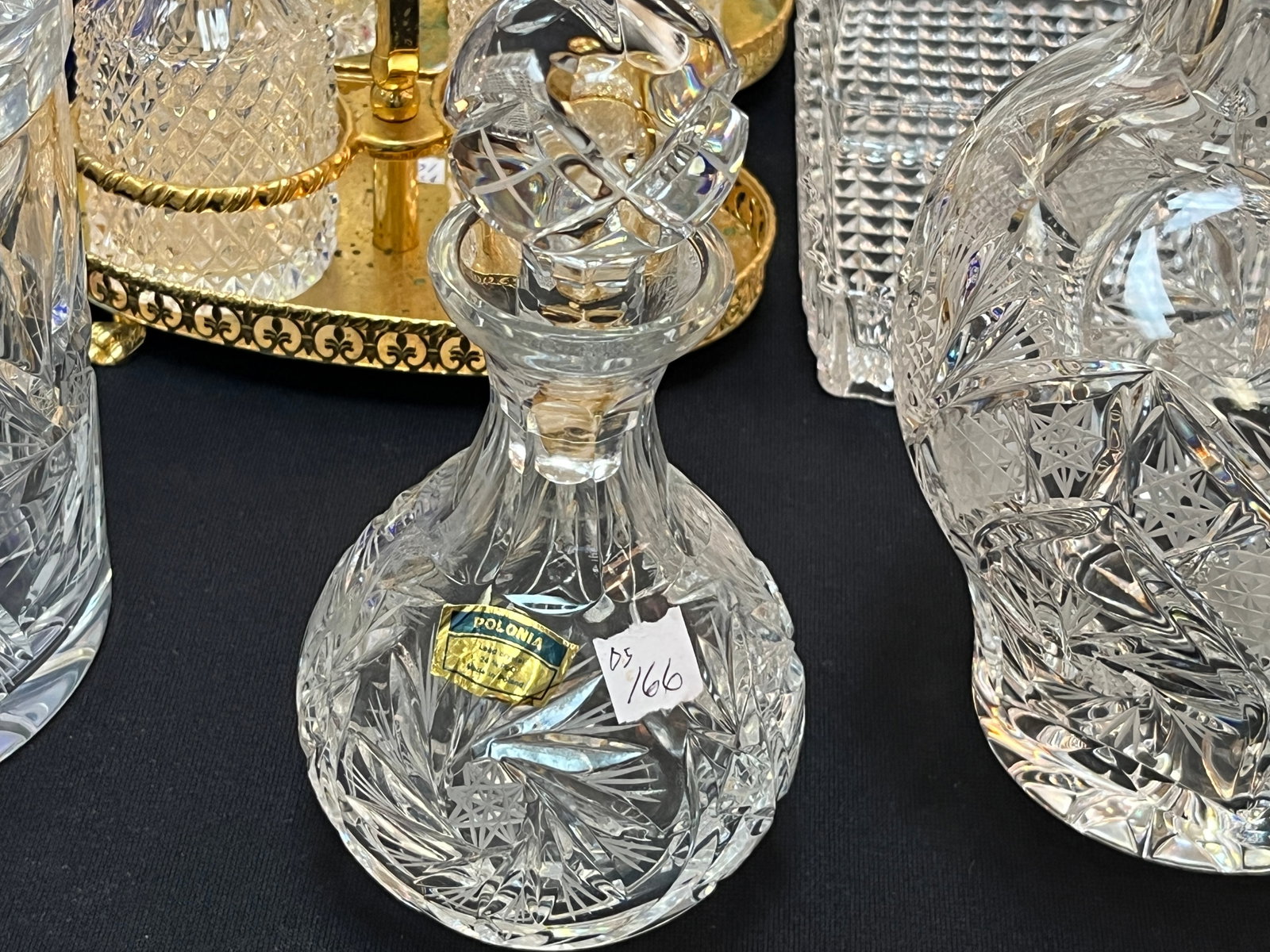 Crystal 7"h Decanter: Cut Crystal 7"h Decanter