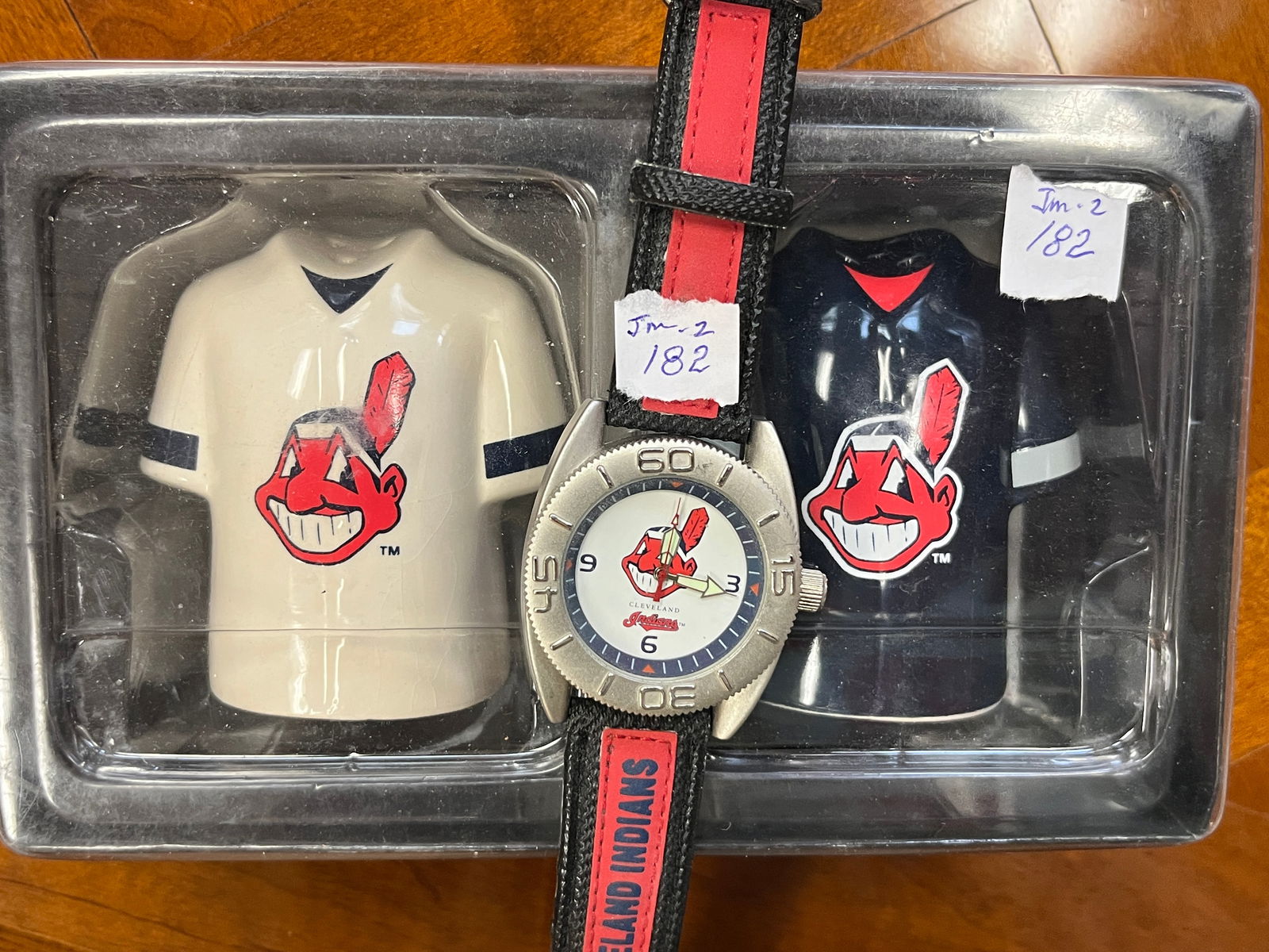 Cleveland Indians Watch/Salt-Pepper (1 of 1)