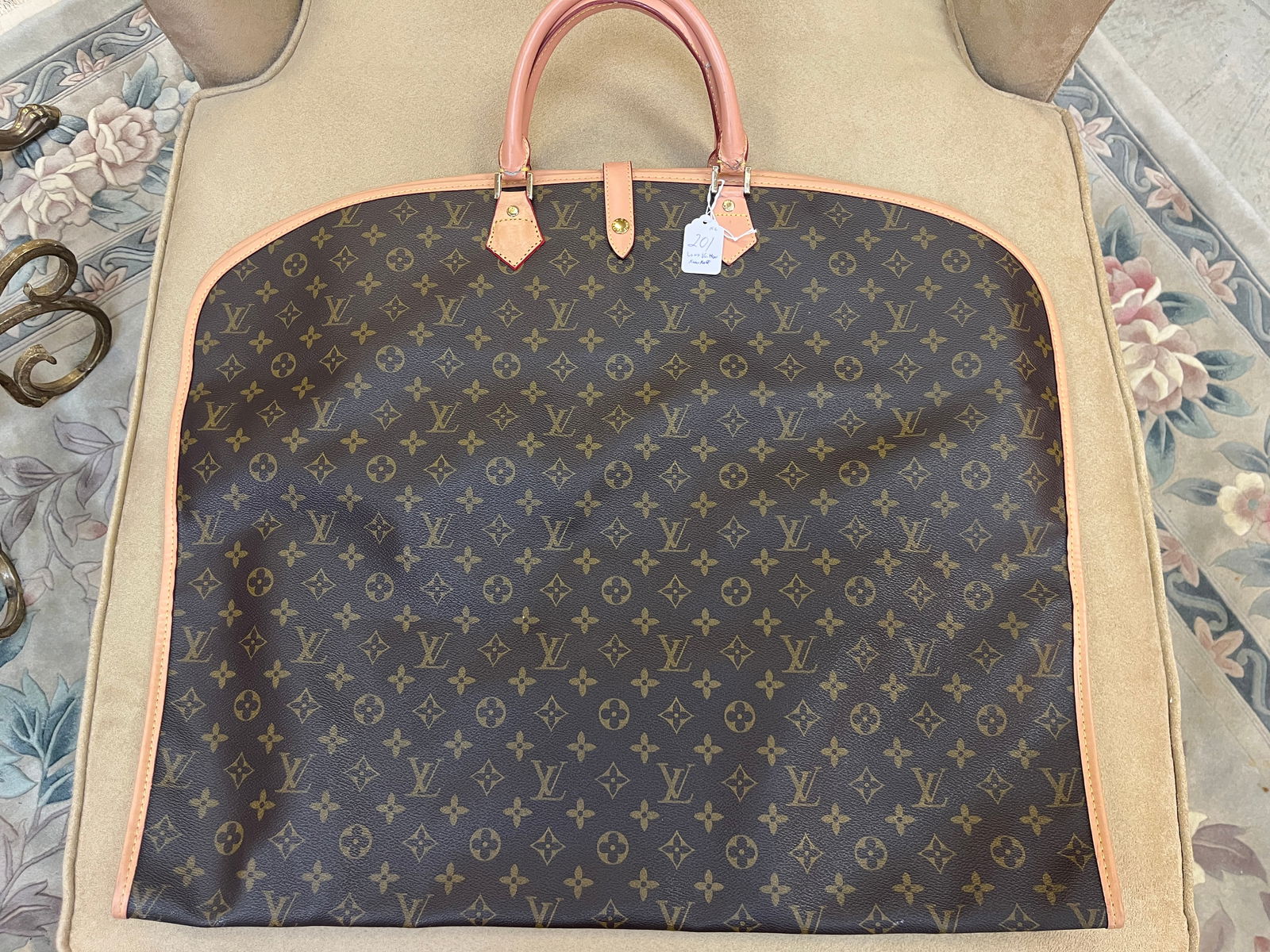 Louis Vuitton Knockoff Garment Travel Bag (1 of 7)