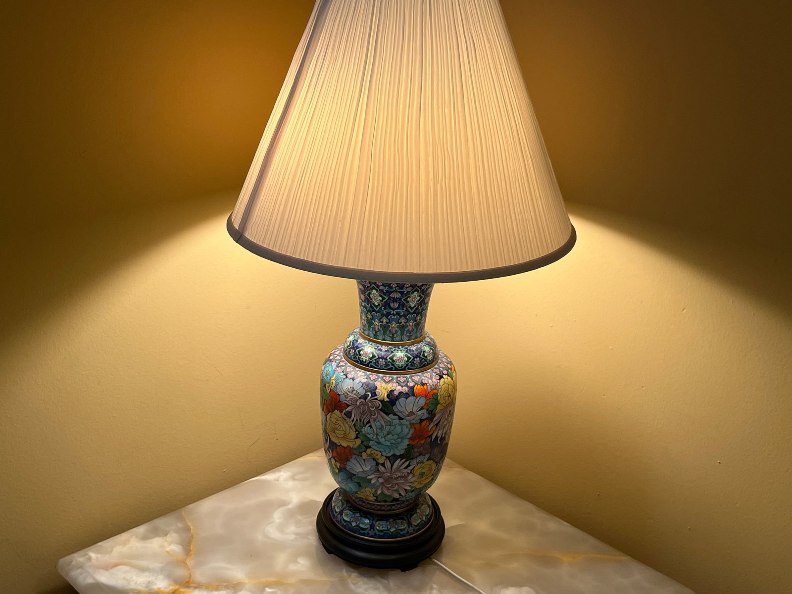 VTG PAIR CLOISONNE FLORAL ENAMEL LAMPS: VTG PAIR CLOISONNE FLORAL ENAMEL LAMPS