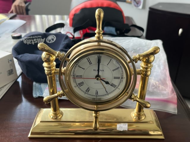 Brass Bulova Desk Clock (1 of 3)
