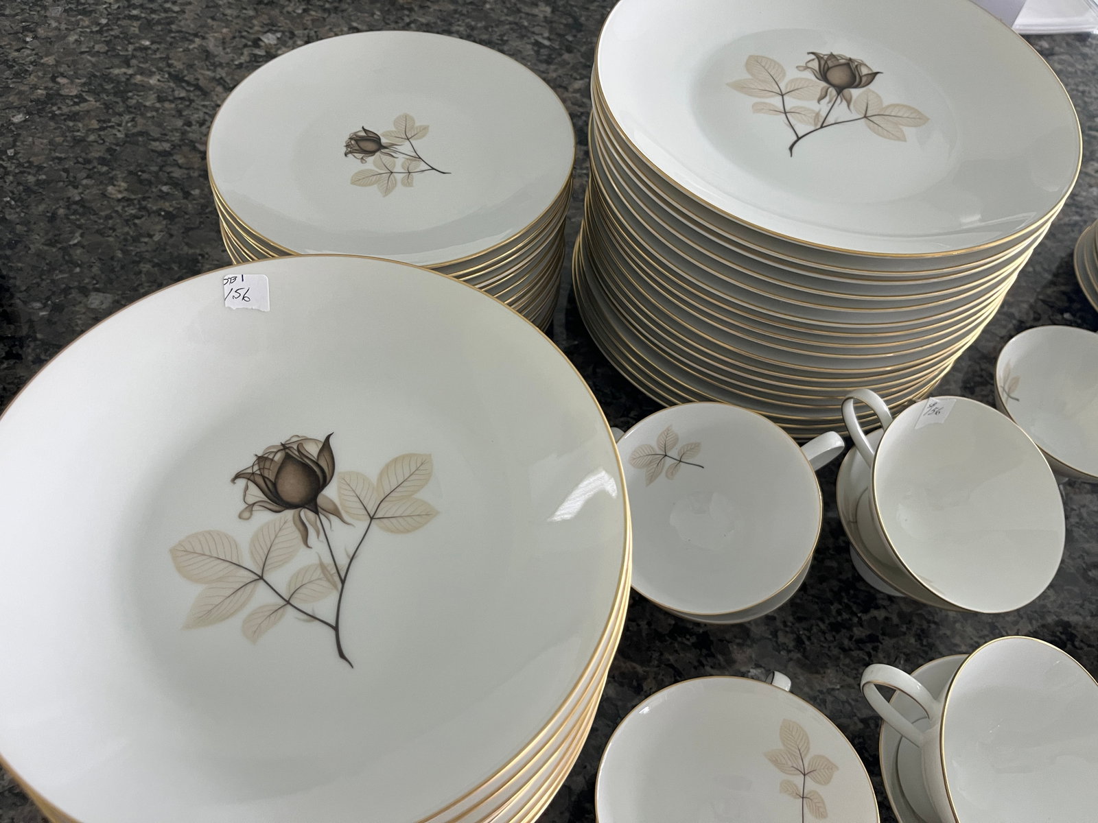 Rosenthal 'Shadow Rose' 18pl. Set: 18 place Set Rosenthal 'Shadow Rose'