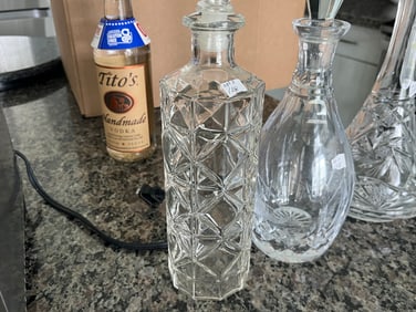 3-Unlike Decanters