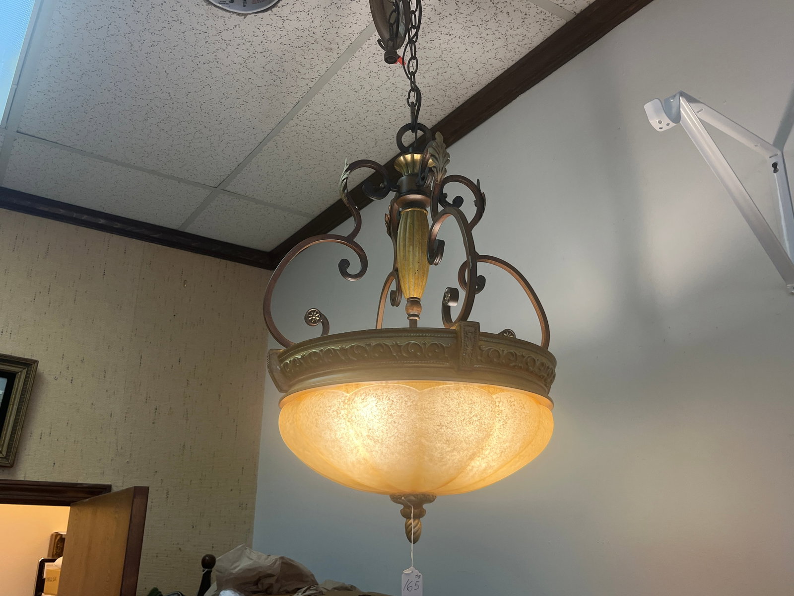 Chandelier: Chandelier