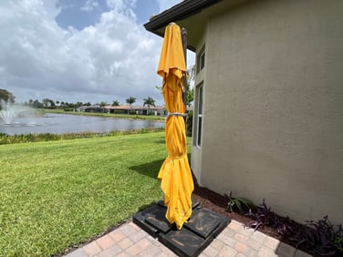 Outdoor Folding Umbrell plus