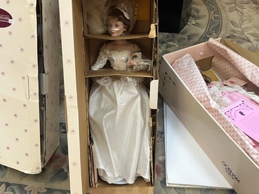 AshtonDrake Gallery Wedding Doll