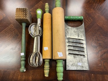 5-VTG Green Handle Kitchen Utinsils