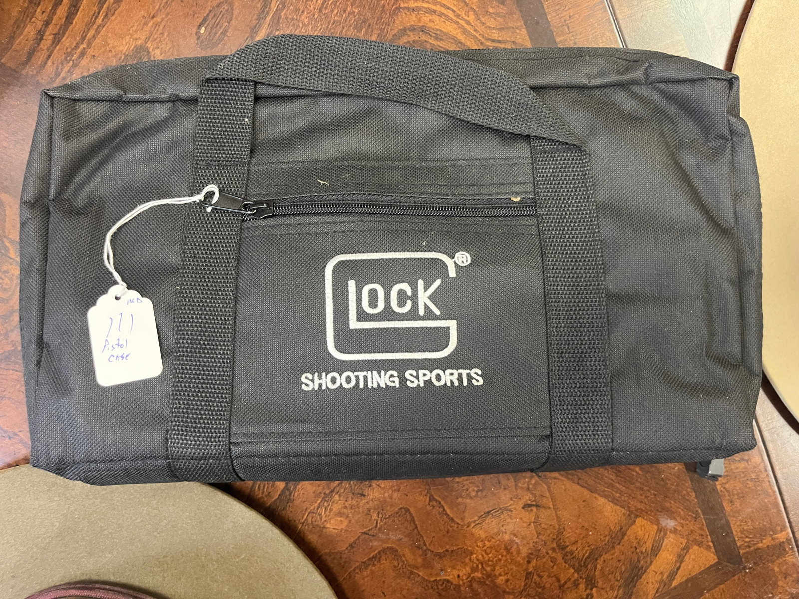 Lock Sporting Goods Discreet Pistol Case: Lock Sporting Goods Discreet Pistol Case