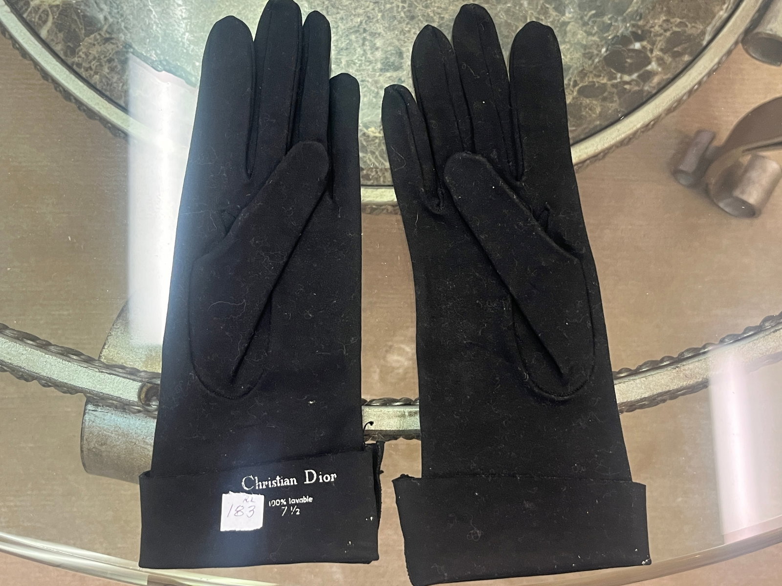 Christian Dior Hand Gloves size 7-1/2, 100% Lavable: Christian Dior Hand Gloves size 7-1/2, 100% Lavable