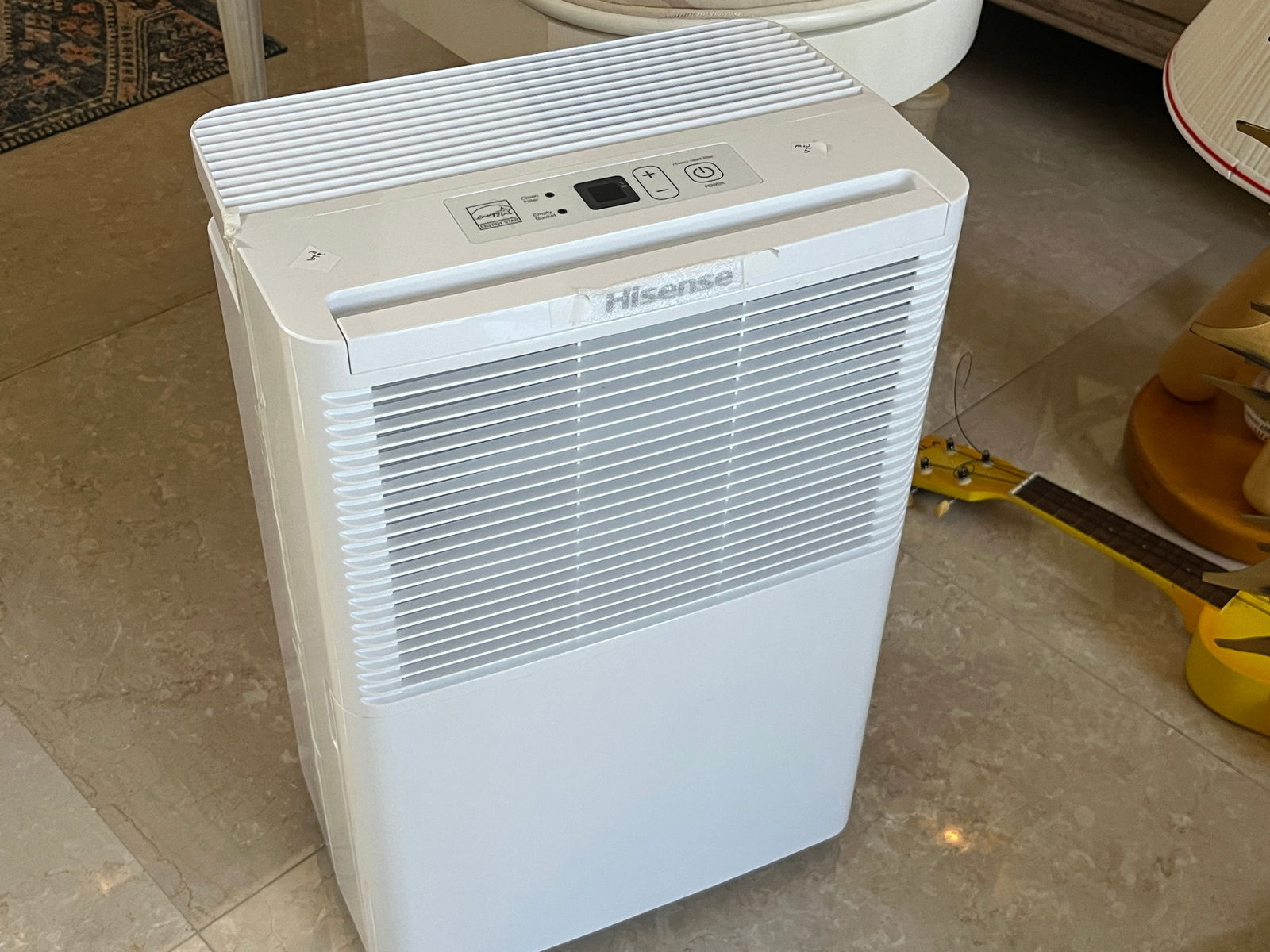 Hisense Dehumidifier (1 of 3)