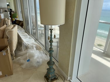 VTG Italian Classical Style Floor Lamp 62"h
