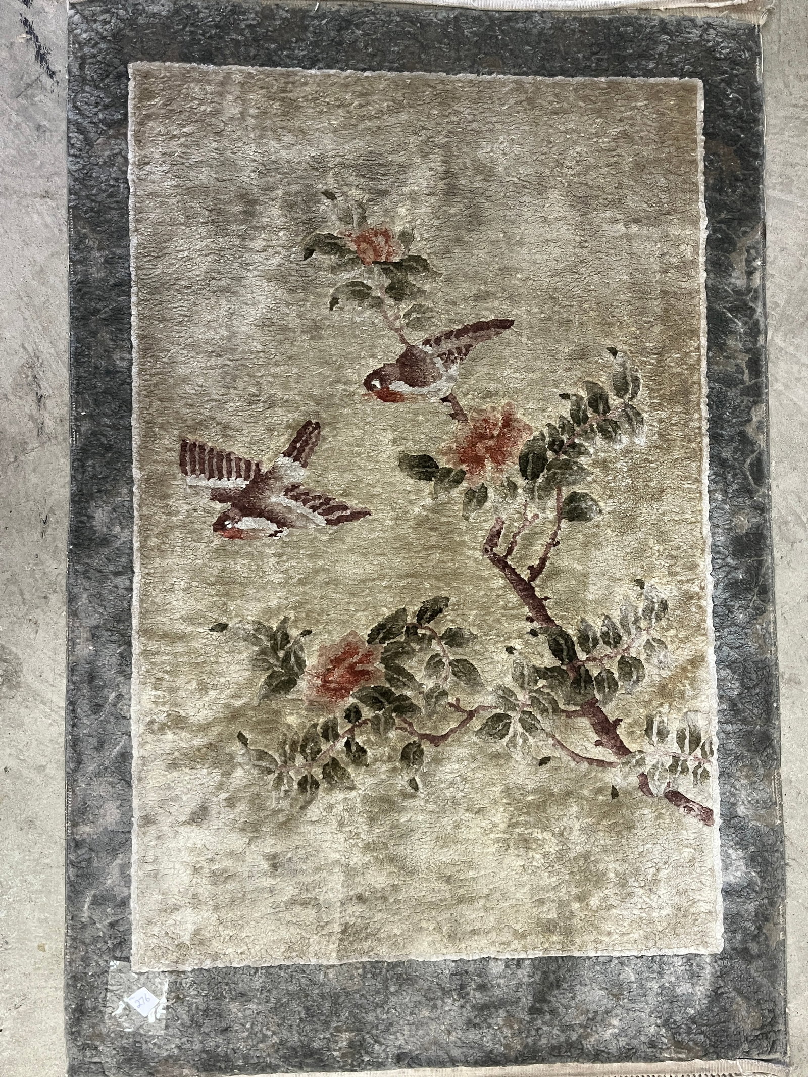 VTG Chinese 2'x3' Area Rug: VTG Chinese 2'x3' Area Rug