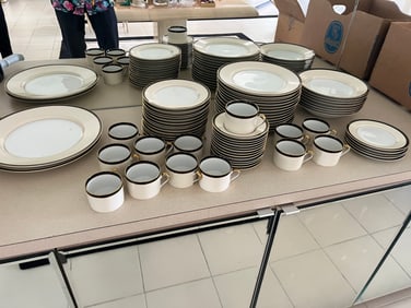 68pcs. FITZ & FLOYD Renaissance Black Gold Porcelain China