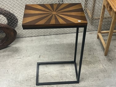 C-Shaped Side Table with Sunburst Wood Top02