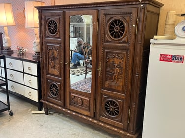 VTG Walnut Stained Brittany Oak Wardrobe
