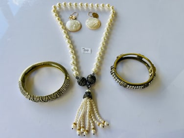 Bag Costume Jewelry
