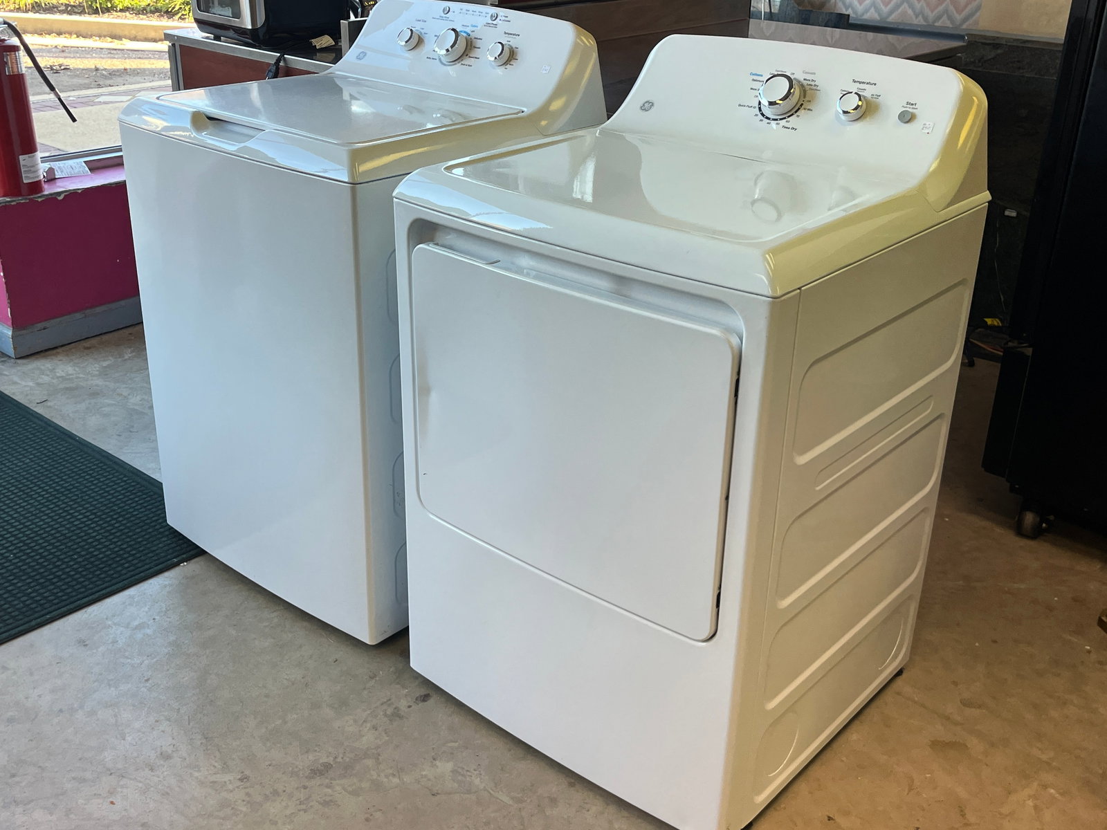 GE Washer & Dryer (1 of 5)