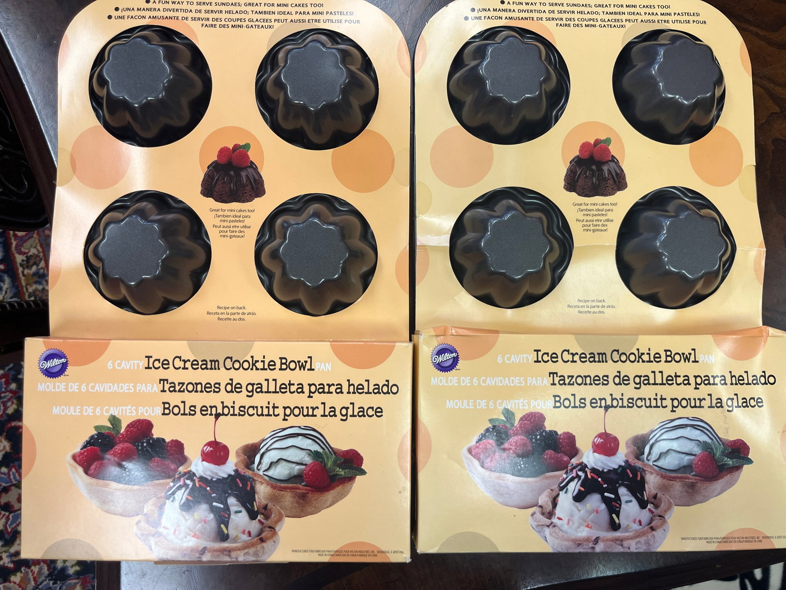 2-Wilton Ice Cream Cookie Bowl Bake Pans: 2-Wilton Ice Cream Cookie Bowl Bake Pans (JUST IN TIME FOR THANKGIVING)