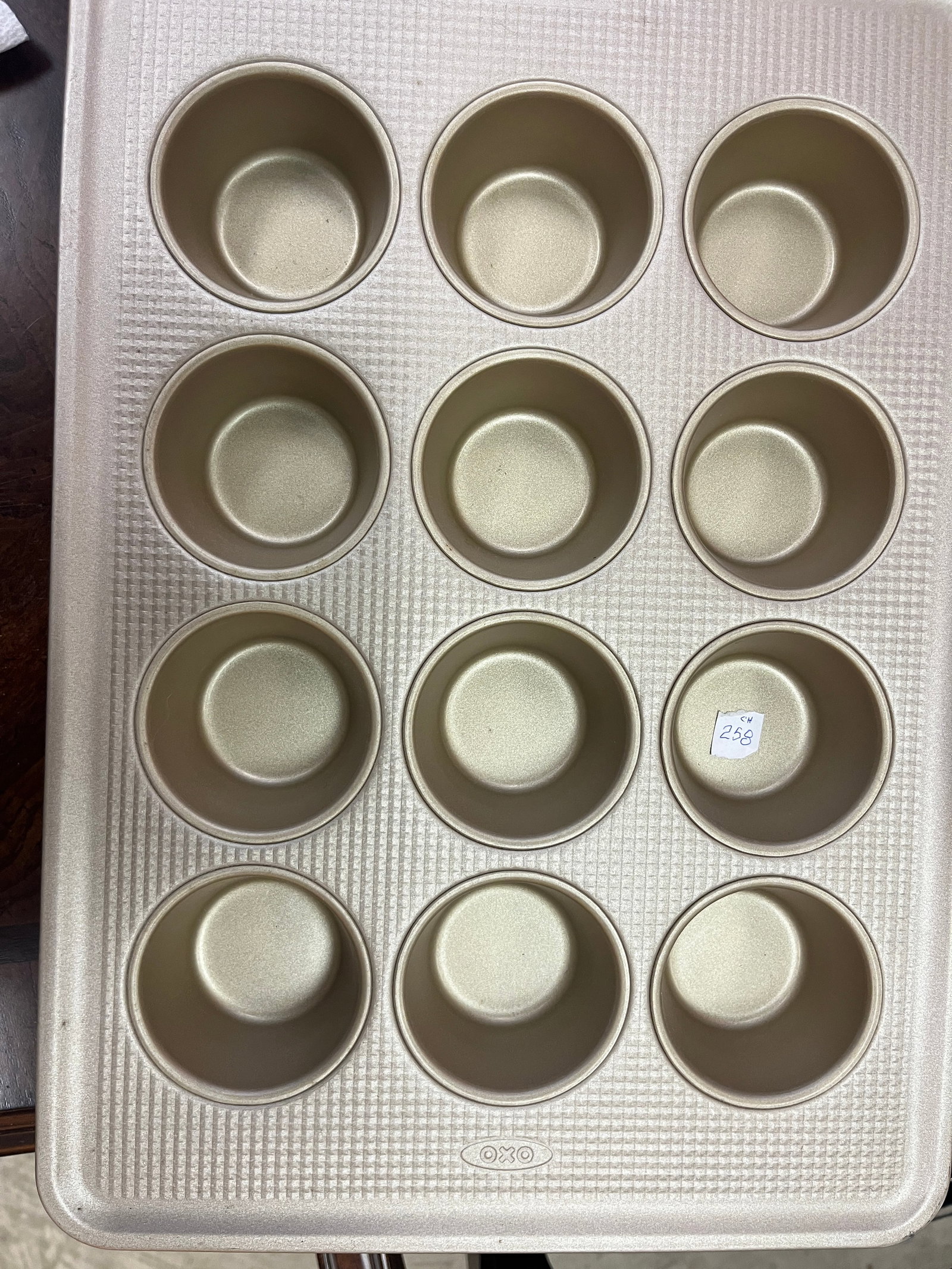 OXO Good Grips Non-Stick Pro 12 Cup Muffin Pan: OXO Good Grips Non-Stick Pro 12 Cup Muffin Pan (JUST IN TIME FOR THANKGIVING)205010NEW