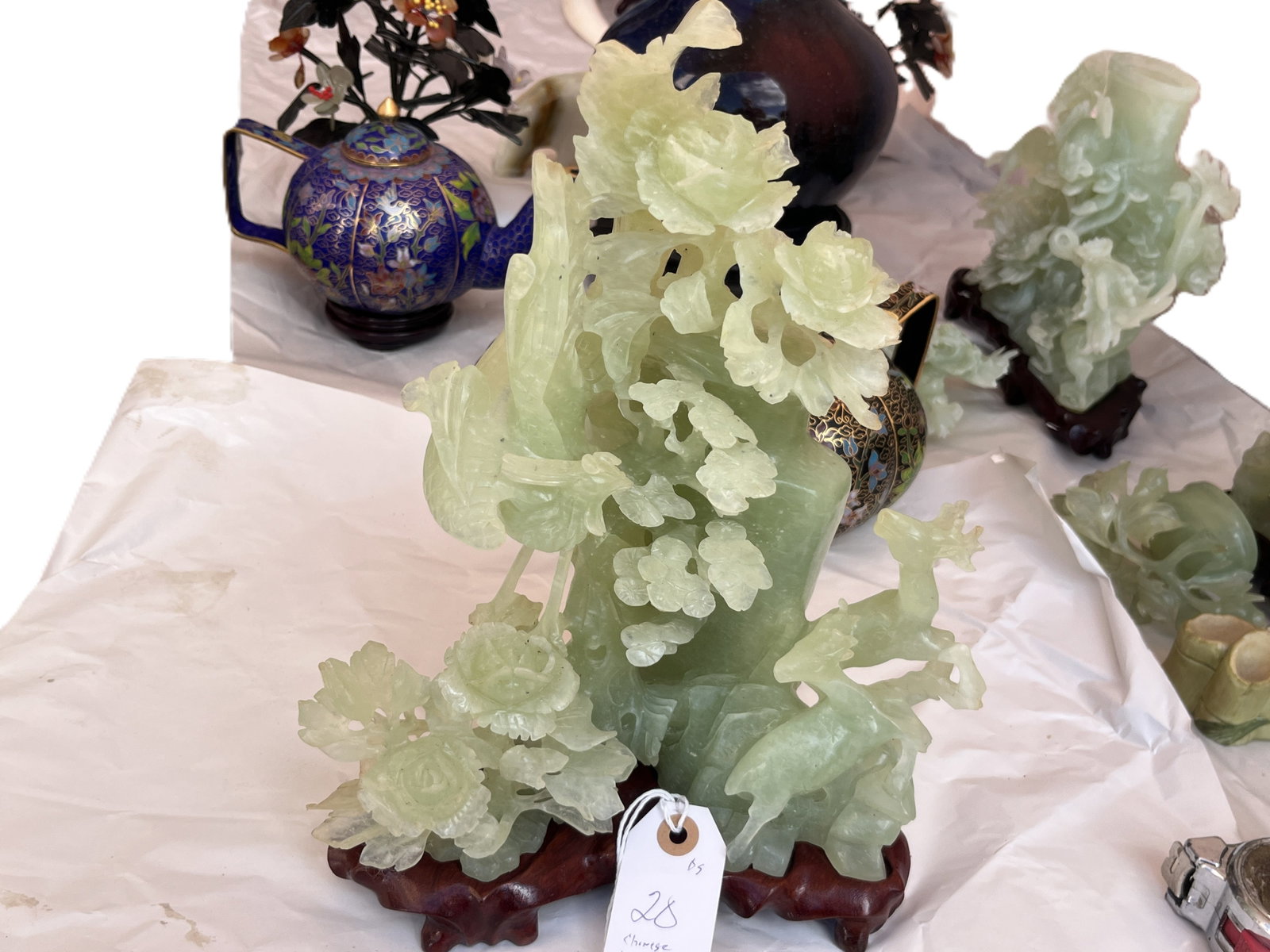VTG Chinese Xiu-Jade Sculpture Carving: VTG Chinese Xiu-Jade Sculpture Carving, 12h x 9w x 6d