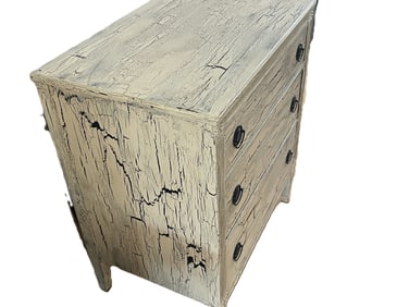 Distressed VTG White Finish Mahogany 3-Drawer Chest