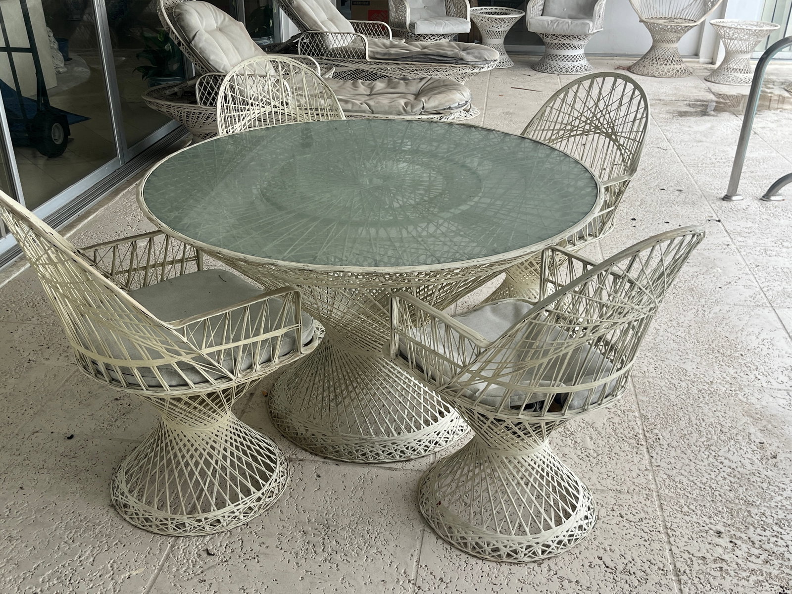 Russell Woodard MCM Spun Fiberglass Patio Set (needs stripping & repainting, 1-chair needs repair) (1 of 5)