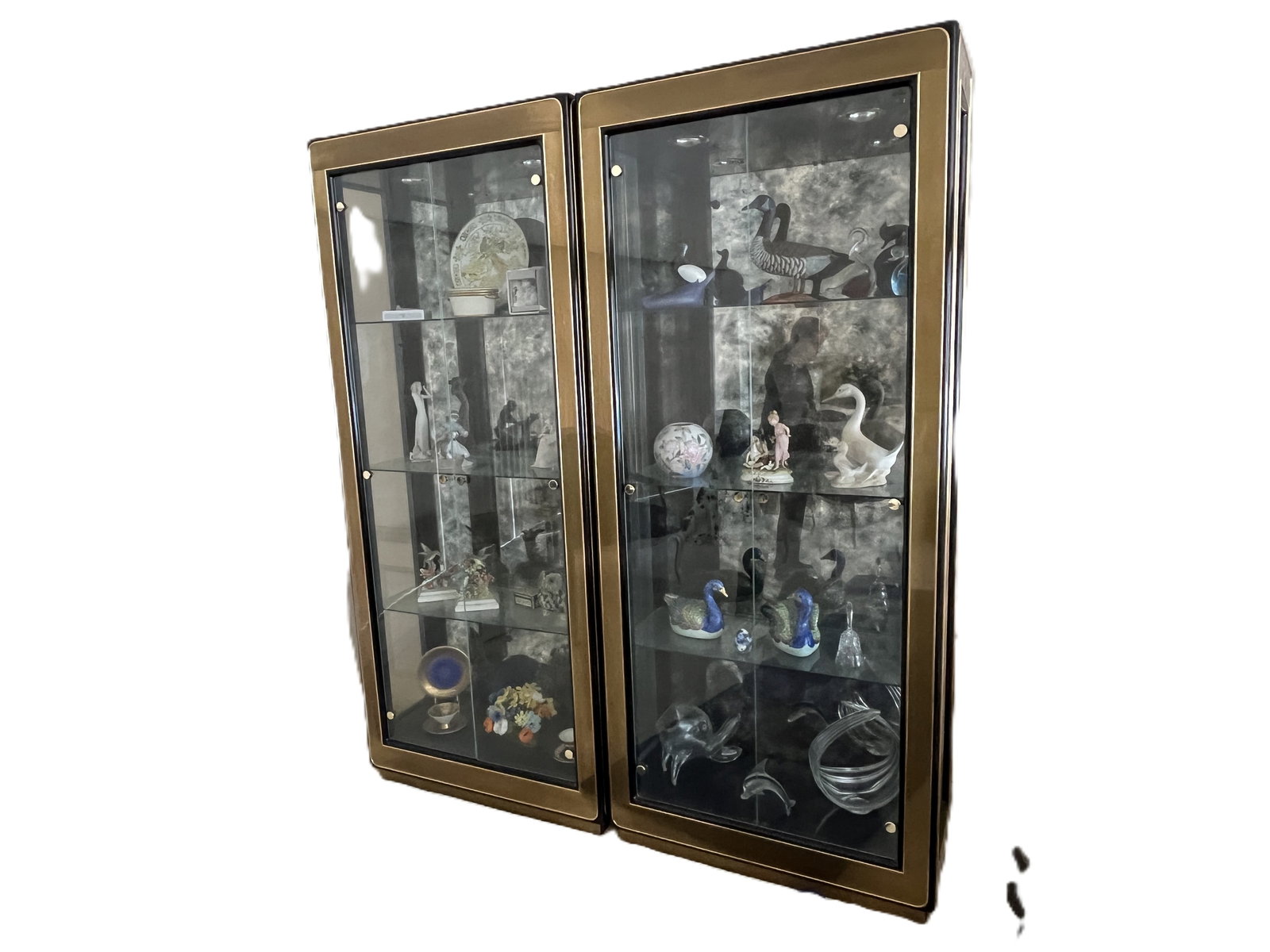 (1) VTG MCM Mastercraft Black Lacquered, Brass & Glass Vitrine: (1) VTG MCM Mastercraft Black Lacquered, Brass & Glass Vitrine 1970's