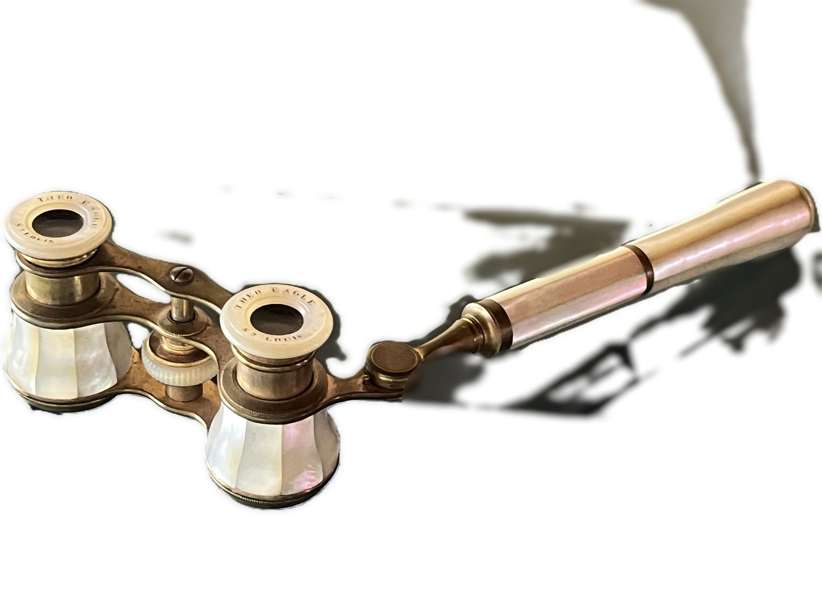 VTG Theo Eagle's French Mother of Pearl Opera Glasses: VTG Theo Eagle's French Mother of Pearl Opera Glasses