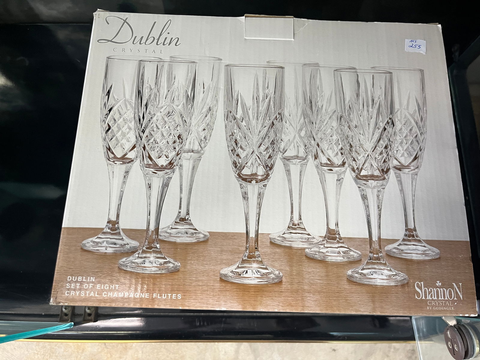 Set of 8 Shannon Lead Crystal Champagne Flutes: Set of 8 Shannon Lead Crystal Champagne Flutes