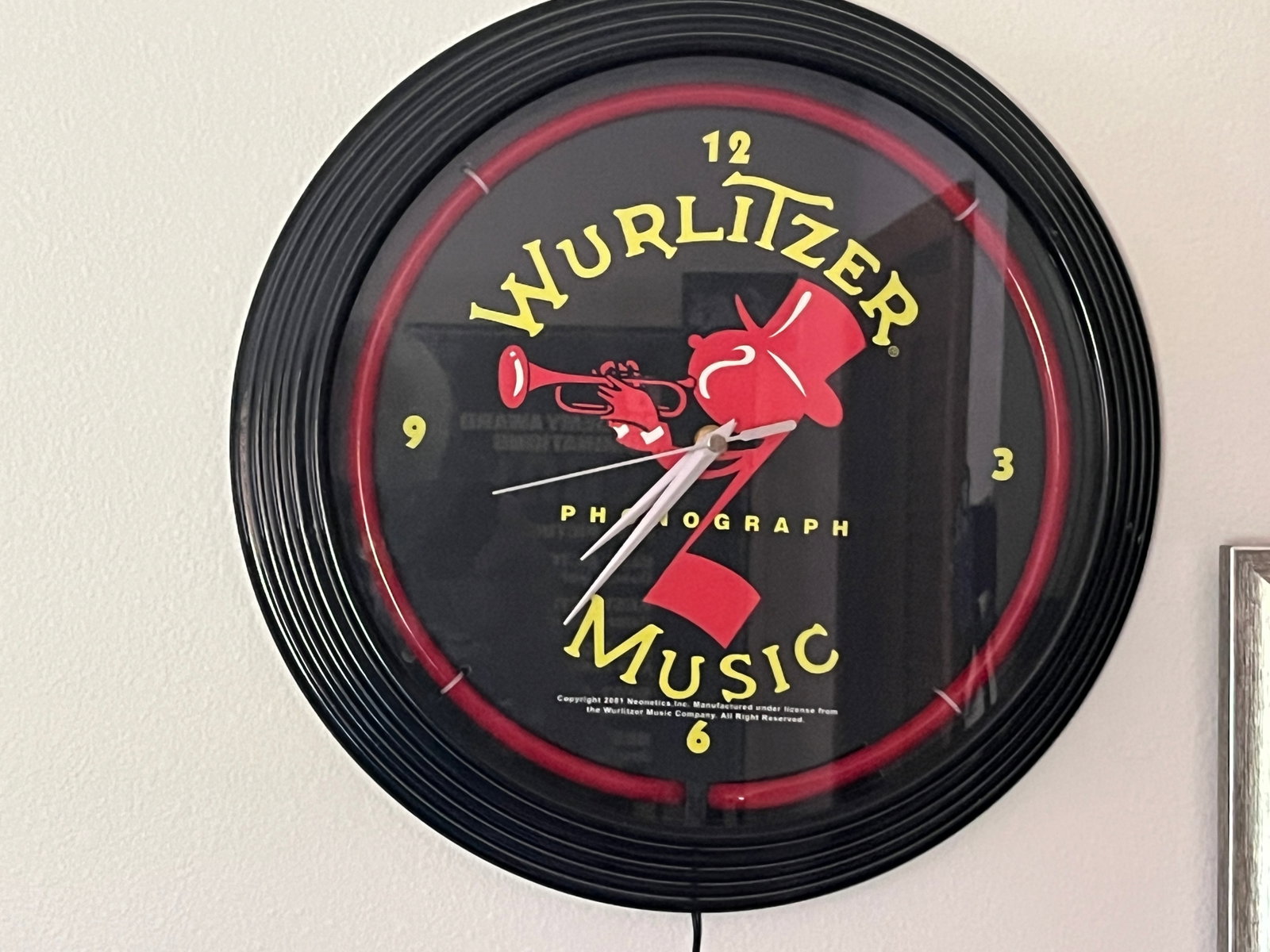 Wurlitzer Music Neon Wall Clock (1 of 2)