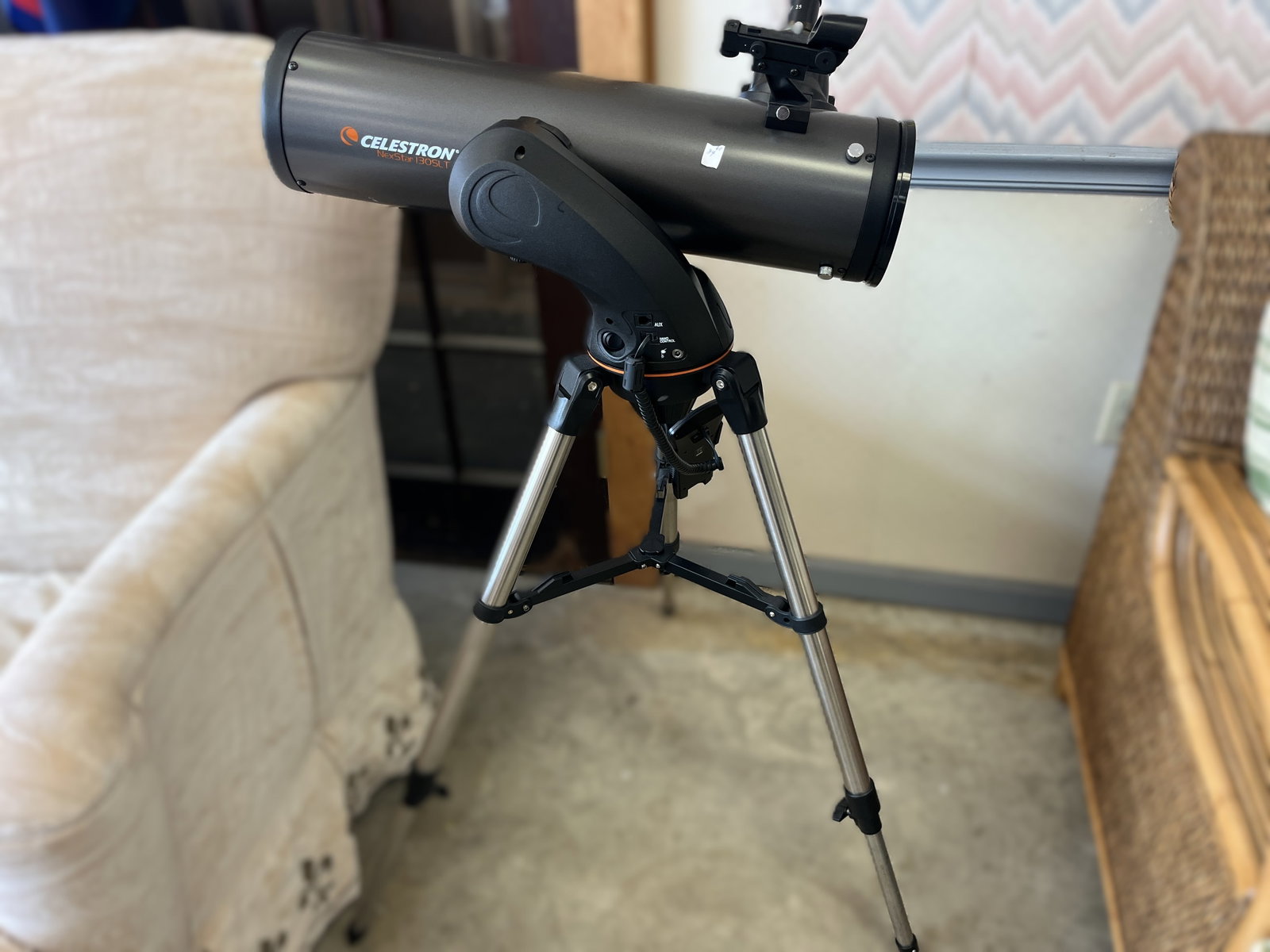 Celestron NexStar 130SLT Computerized Telescope with Tripod (1 of 4)