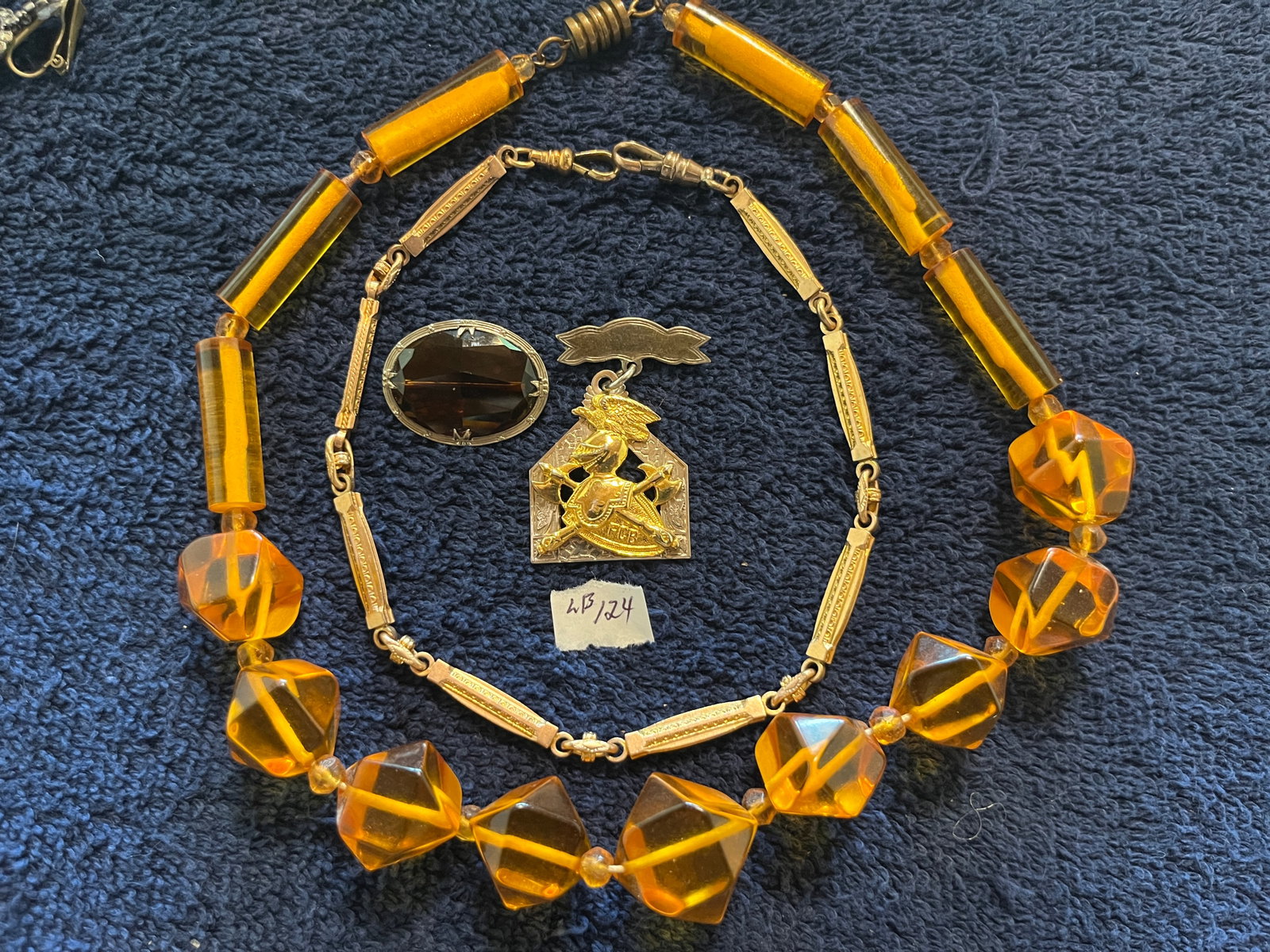 Bag VTG Costume Jewelry (1 of 3)