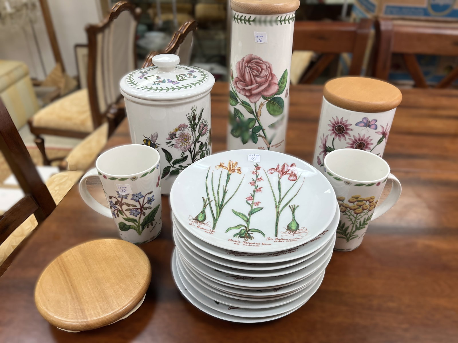 Bloomingdale’s “Botanical Garden” Porcelain Dinnerware Assortment, Made in West (1 of 3)