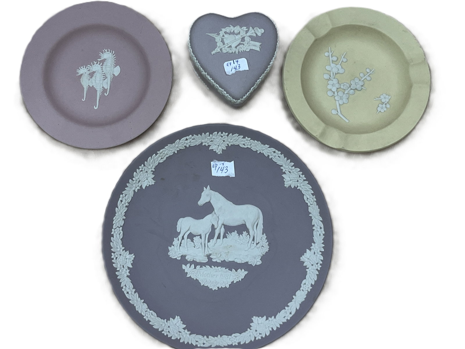 4-different color wedgwood (1 of 2)