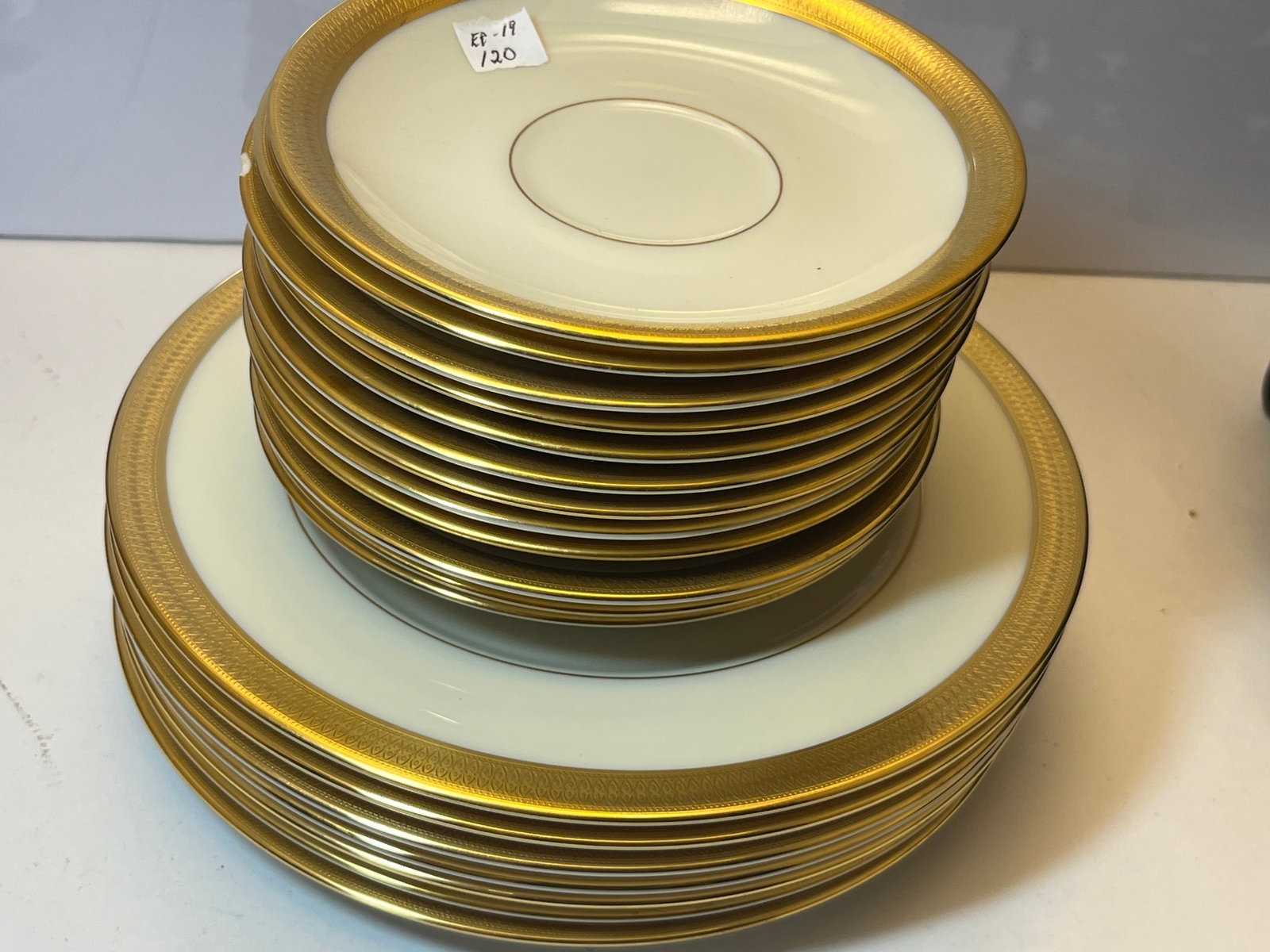 19-Pc Lenox Lowell 24K Gold Encrusted China ? 12 Saucers 5.75" & 7 Plates 8.5" (1 of 3)