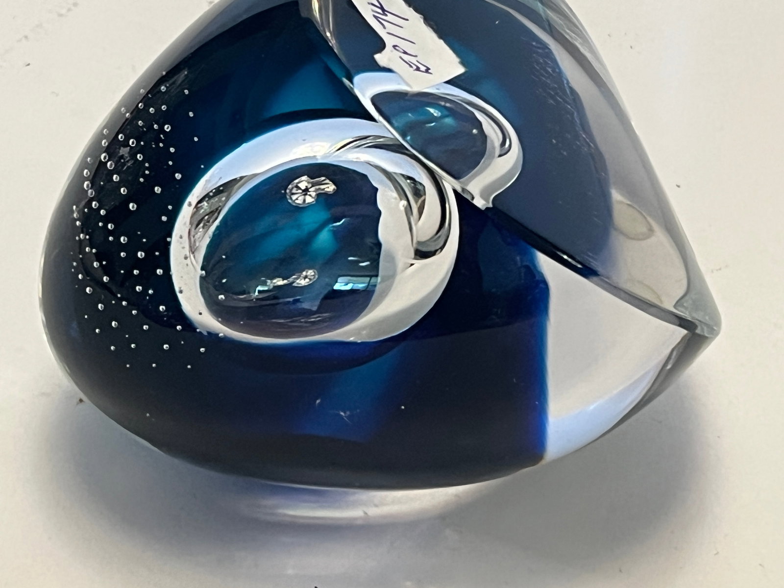 Kosta Boda Gran Wrff Signed Swedish Blue Art Glass Sculpture / Paperweight, No. 90080: Striking vintage Swedish art glass sculpture/paperweight designed by noted glass artist Gran Wrff for Kosta Boda. Heavy clear glass form featuring rich cobalt and deep blue coloration with a dramatic 