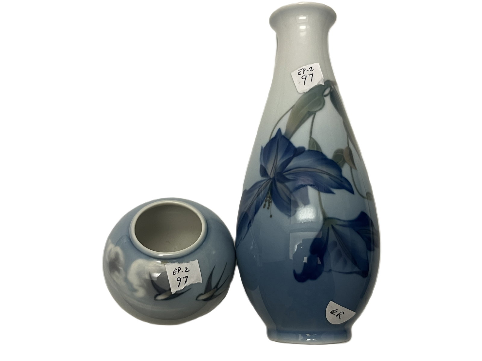 Boehm Edward Marshall White Mouse Porcelain Figurine #700-89 – 3.75"H – Made in USA Pair Blue & (1 of 4)