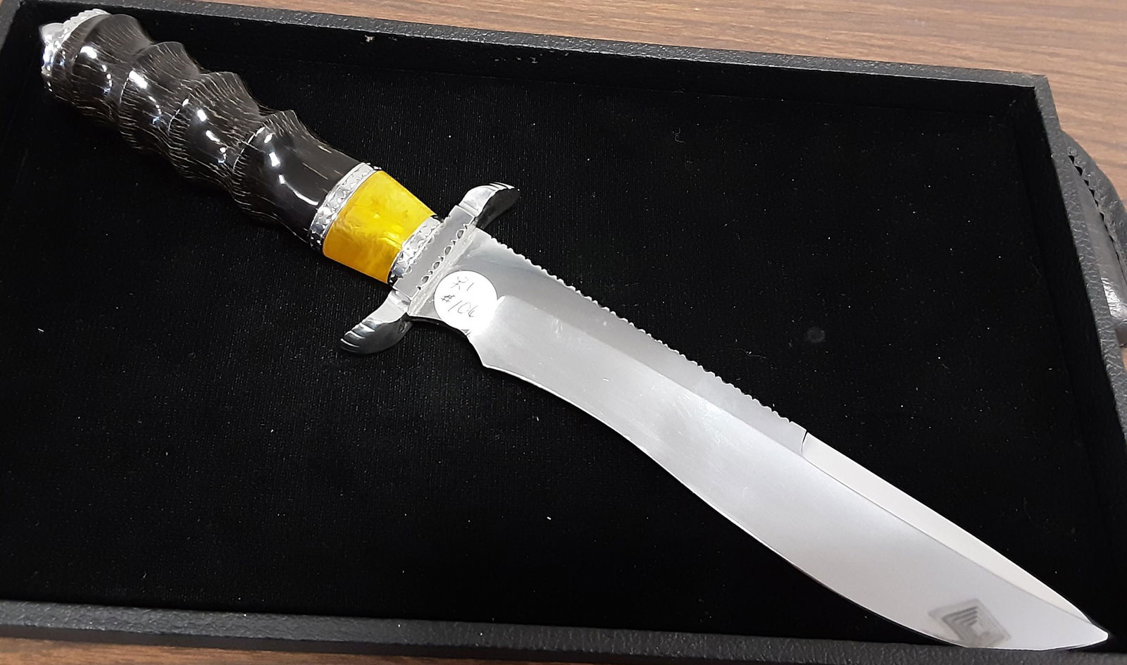 Outstanding, custom made Bowie knife: Outstanding, custom made Bowie knife by “John D”. A fantastic addition to your collection. Measures 15 inches long.