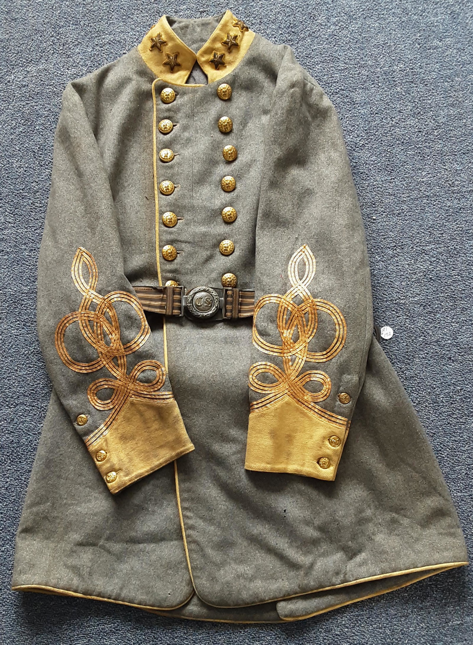 Extremely rare Confederate civil war frock coat: Extremely rare Confederate civil war frock coat . This coat is in amazing condition. Found in an attic in the original old storage chest that preserved this historical artifact. You are bidding on the