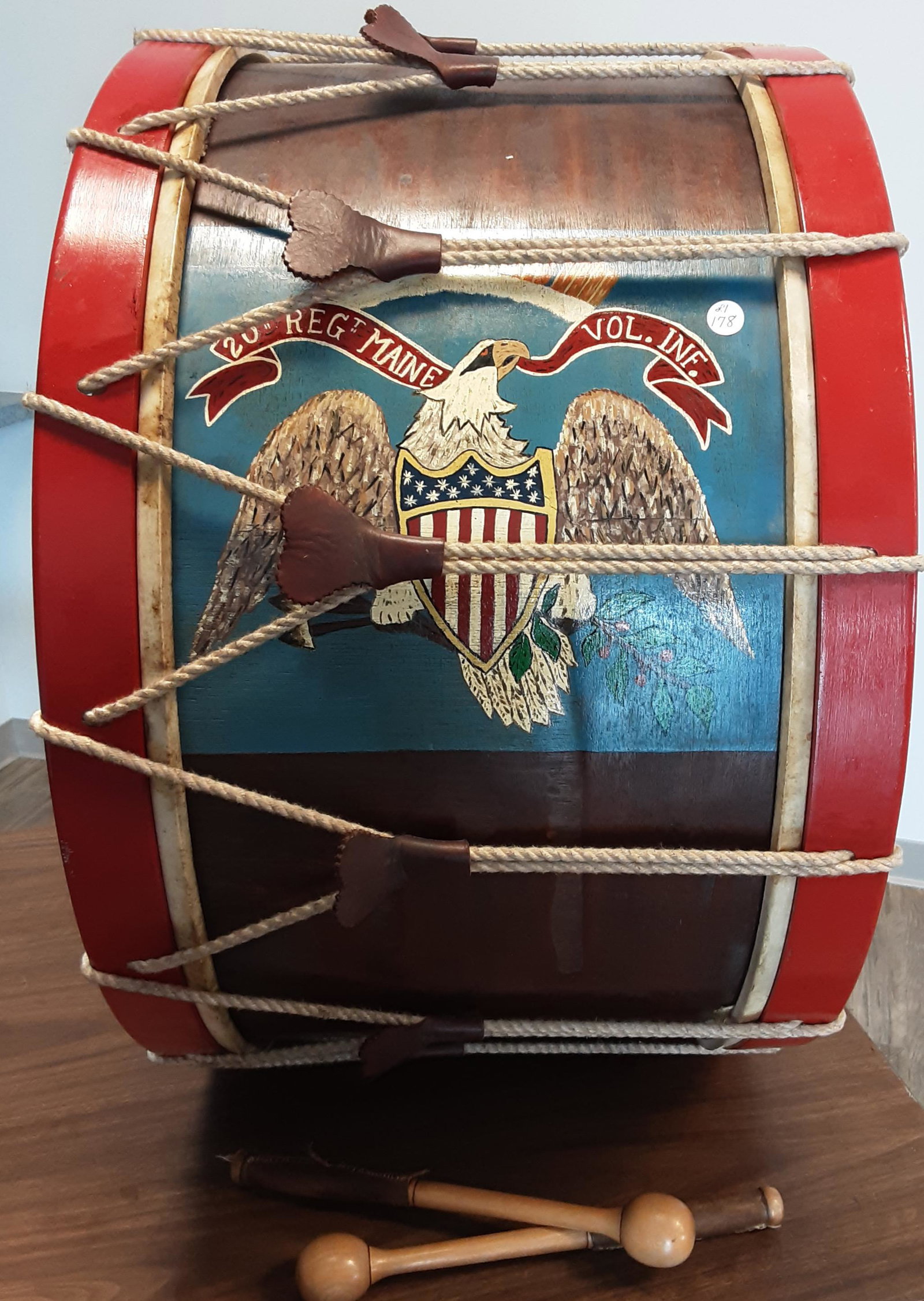 Outstanding civil war painted eagle, regimental brass: Outstanding civil war painted eagle, regimental brass drum. A great drum and peace to decorate your den, or to highlight your collection. Sold with the drum mallets.