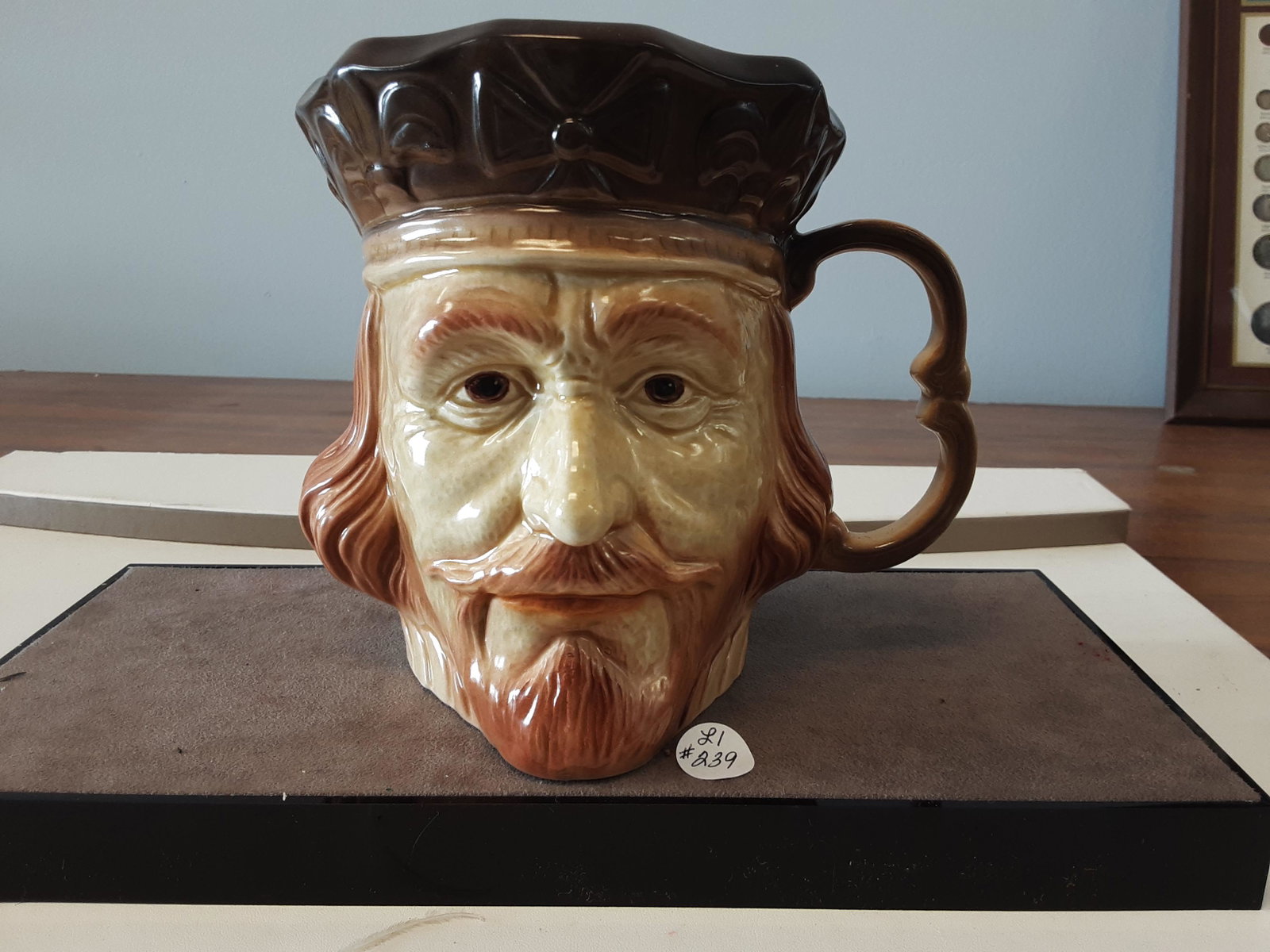 Nice King Richard English Toby mug: Nice King Richard English Toby mug. Sold with the original paper work.