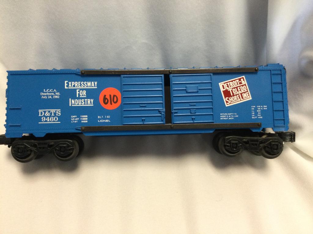 LIONEL DETROIT AND TOLEDO SHORELINE You are bidding on: You are bidding on a LIONEL DETROIT AND TOLEDO SHORELINE, a great addition to your collection!