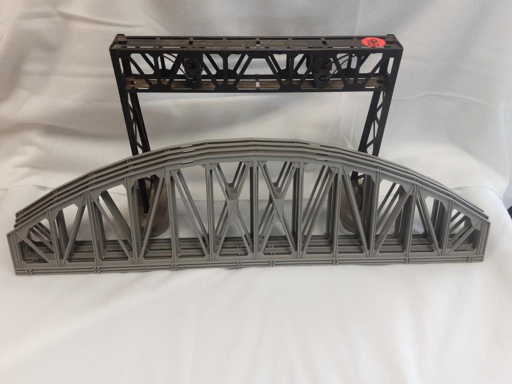 LIONEL VILLAGE ACCESSORIES You are bidding on LIONEL: You are bidding on LIONEL VILLAGE ACCESSORIES. A great addition to your collection!