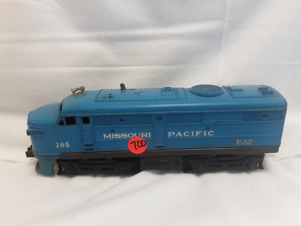 LIONEL MISSOURI PACIFIC ENGINE You are bidding on: You are bidding on LIONEL MISSOURI PACIFIC ENGINE. A great addition to your collection!