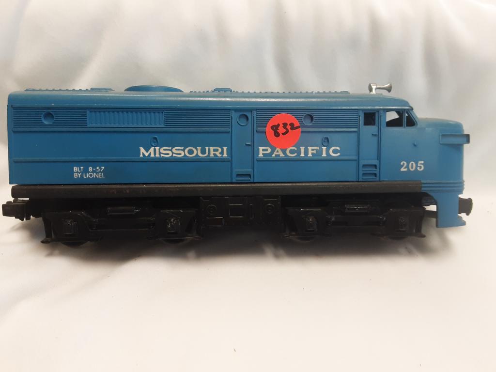 LIONEL MISSOURI PACIFIC YOU ARE BIDDING ON A LIONEL: YOU ARE BIDDING ON A LIONEL MISSOURI PACIFIC ENGINE... A GREAT ITEM TO ADD TO YOUR COLLECTION!