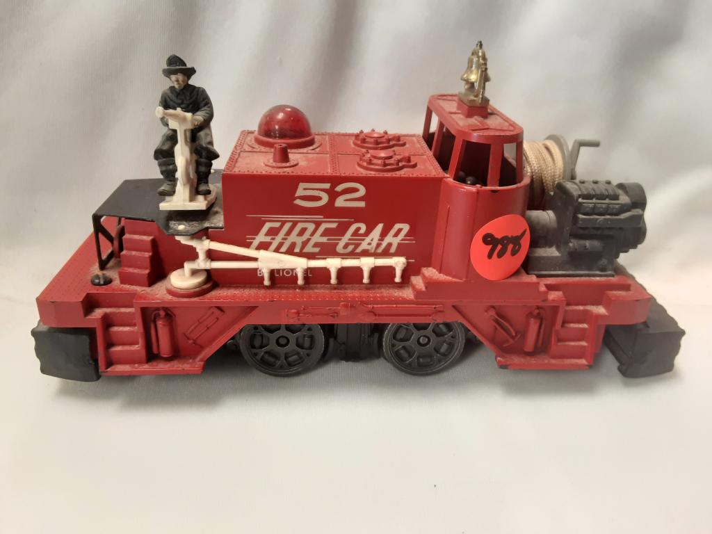 LIONEL VINTAGE #52 FIRE CAR (1 of 1)