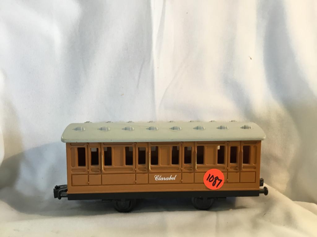 LIONEL CLARABEL TROLLEY CAR You are bidding on a LIONEL (1 of 1)