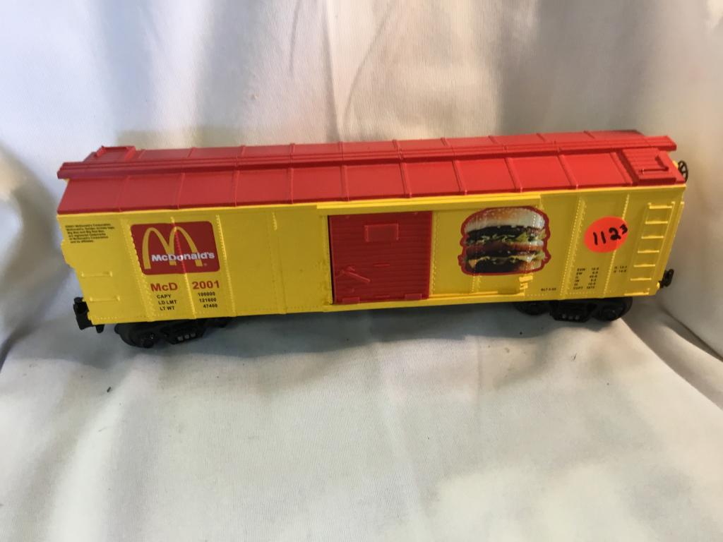 LIONEL MCDONALDS BOX CAR You are bidding on a LIONEL: You are bidding on a LIONEL MCDONALDS BOX CAR... a GREAT piece to add to your collection!